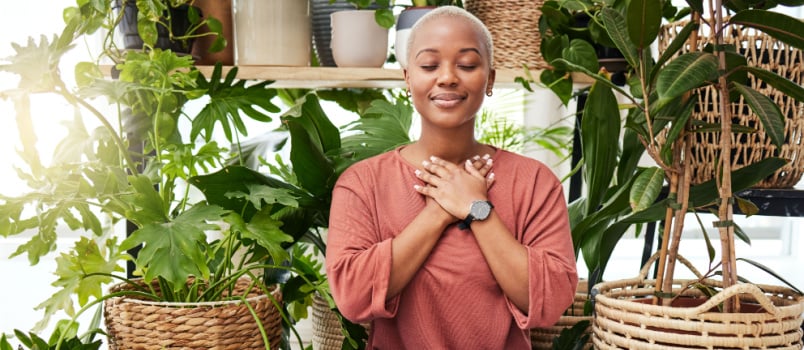 Femeie care face yoga